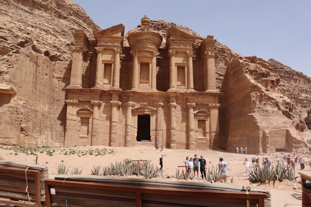 Nabataean Burial Customs and Beliefs Nabataean Burial Customs and Beliefs