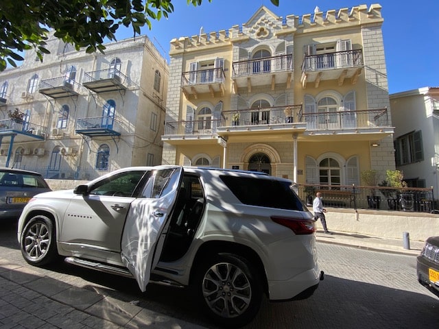Гид с машиной в Тель Авиве