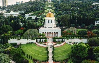 TOUR BAHAI GARDENS IN HAIFA