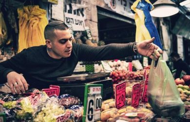 the mahane yehuda market in jerusalem